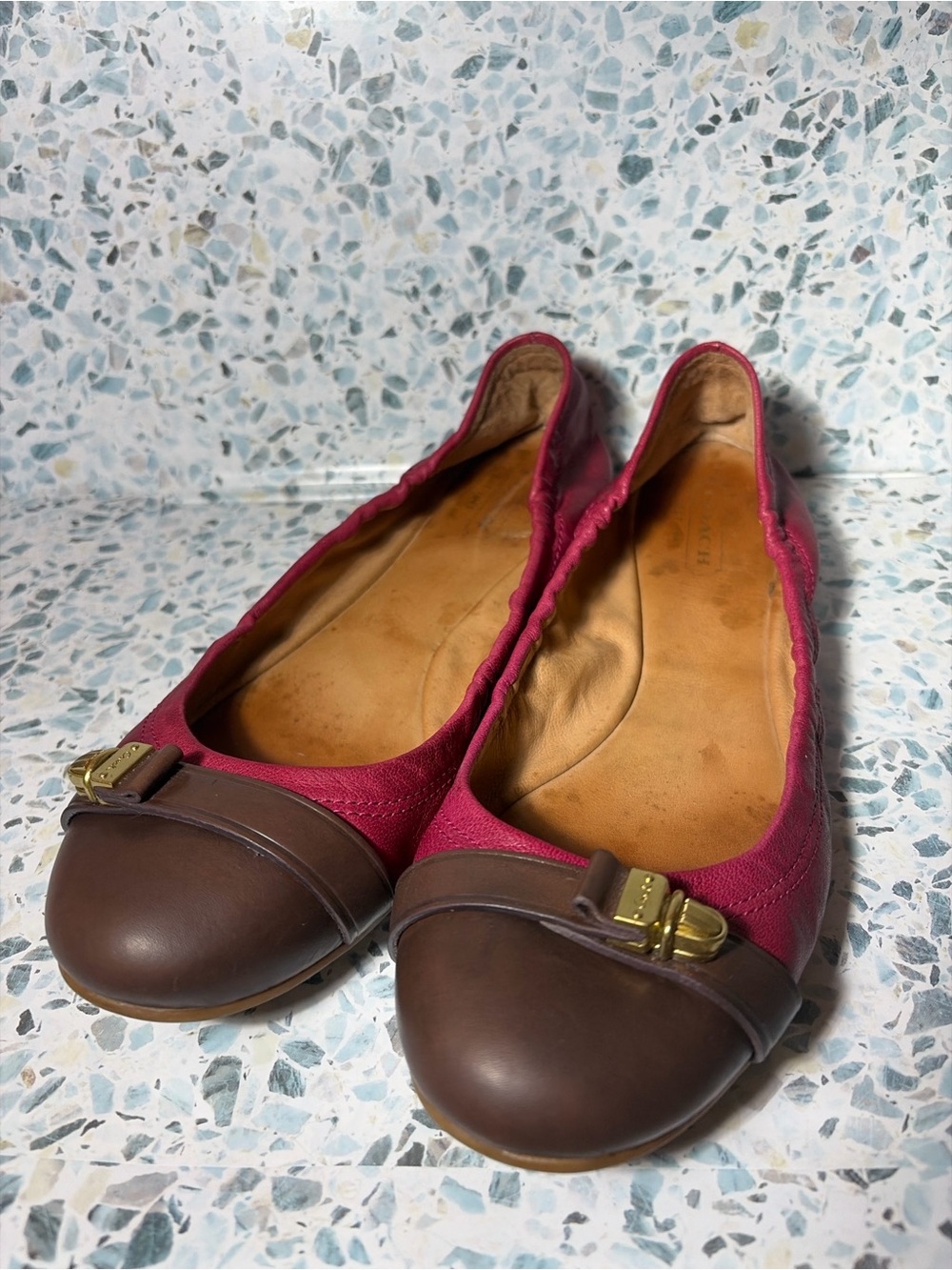 Coach Celphine Ballet Flats Pink Brown Leather Lock Accent Size 8.5B - Picture 2 of 6